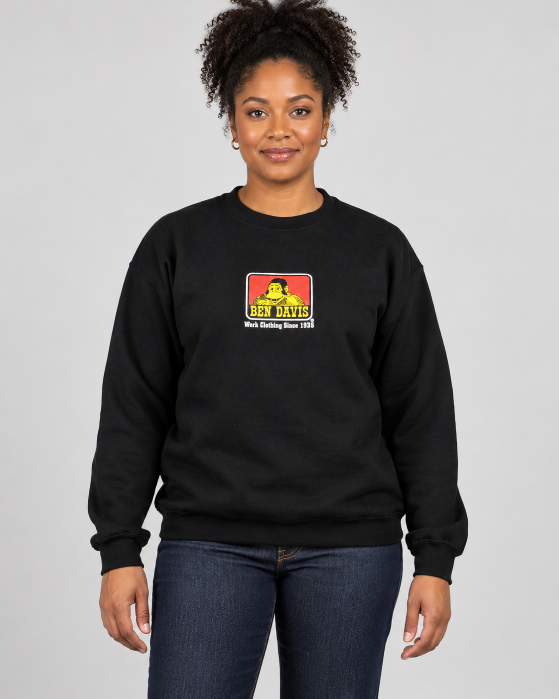 Black Ben Davis Crew Neck Sweatshirt on original AI model crew-women